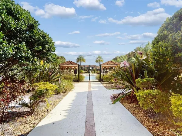 $1,850 | 5578 Metrowest Boulevard, Unit 203, Orlando, FL 32811