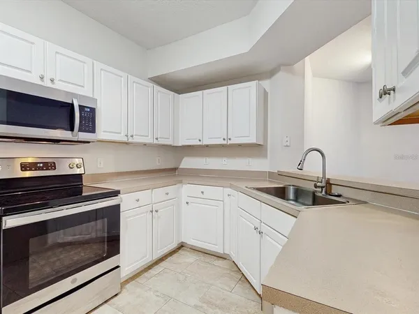 $1,850 | 5578 Metrowest Boulevard, Unit 203, Orlando, FL 32811