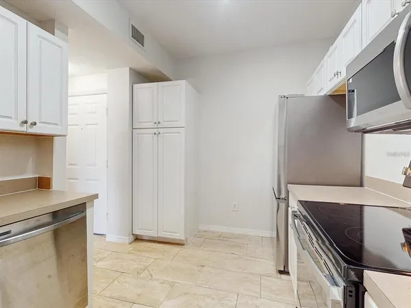 $1,850 | 5578 Metrowest Boulevard, Unit 203, Orlando, FL 32811