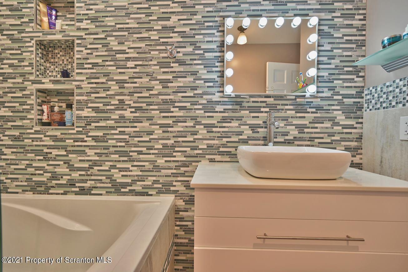 411 Lake Spangenberg Road Lake Ariel, PA 18436 - Photo 103 of 144 Gallery Image 103