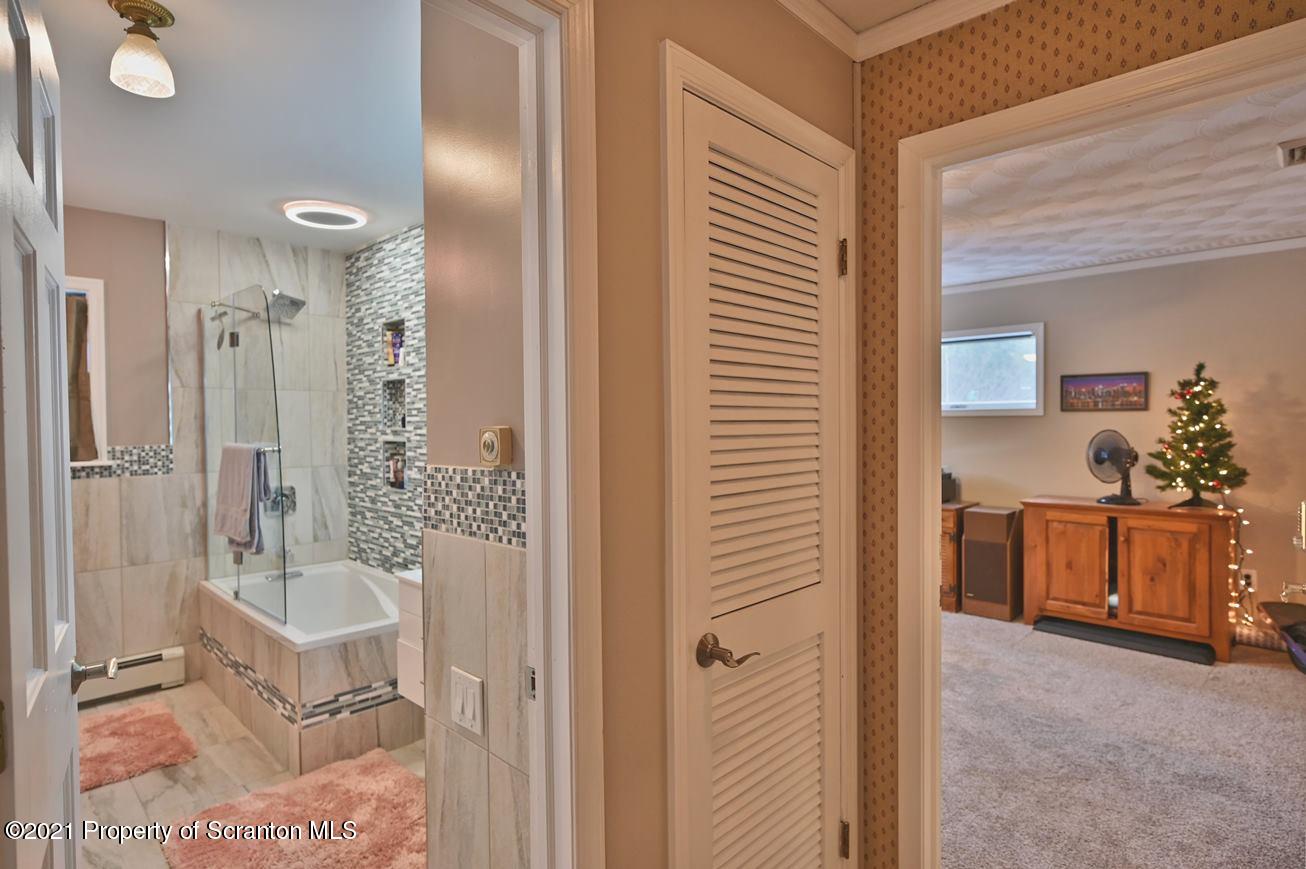 411 Lake Spangenberg Road Lake Ariel, PA 18436 - Photo 104 of 144 Gallery Image 104