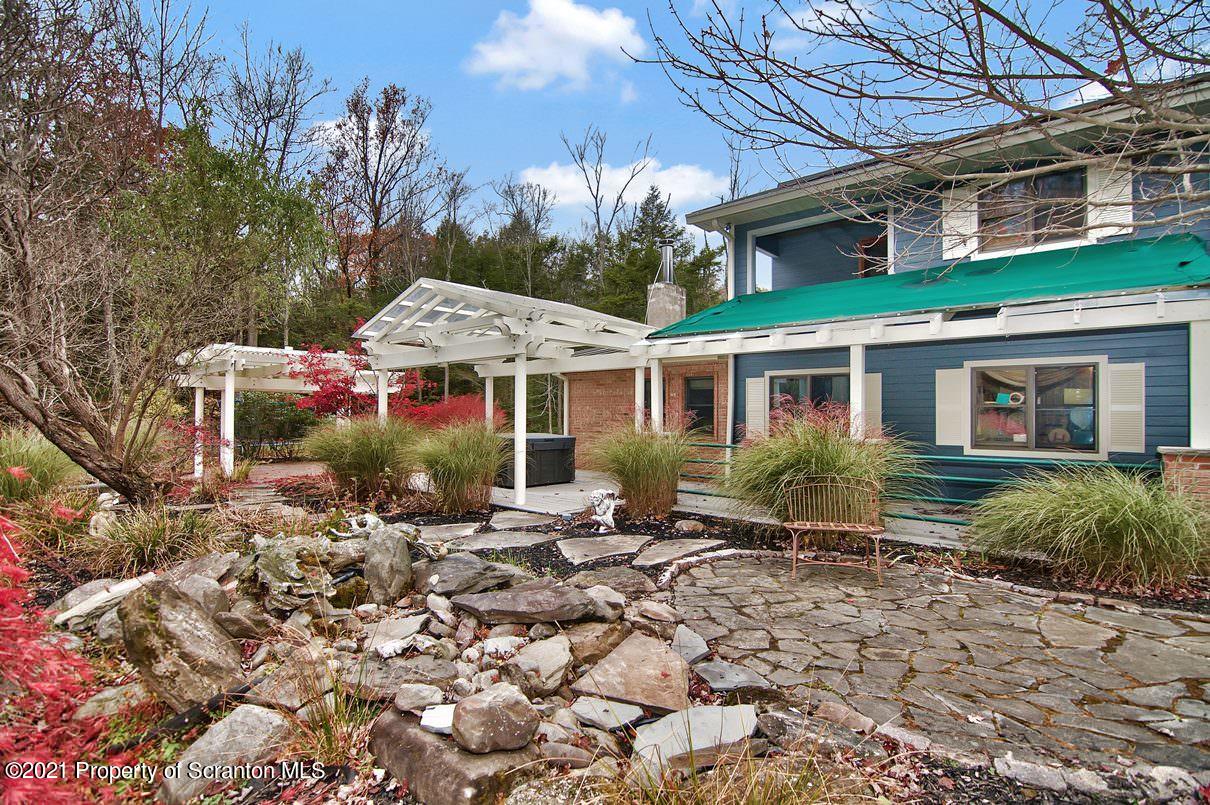 411 Lake Spangenberg Road Lake Ariel, PA 18436 - Photo 11 of 144 Gallery Image 11