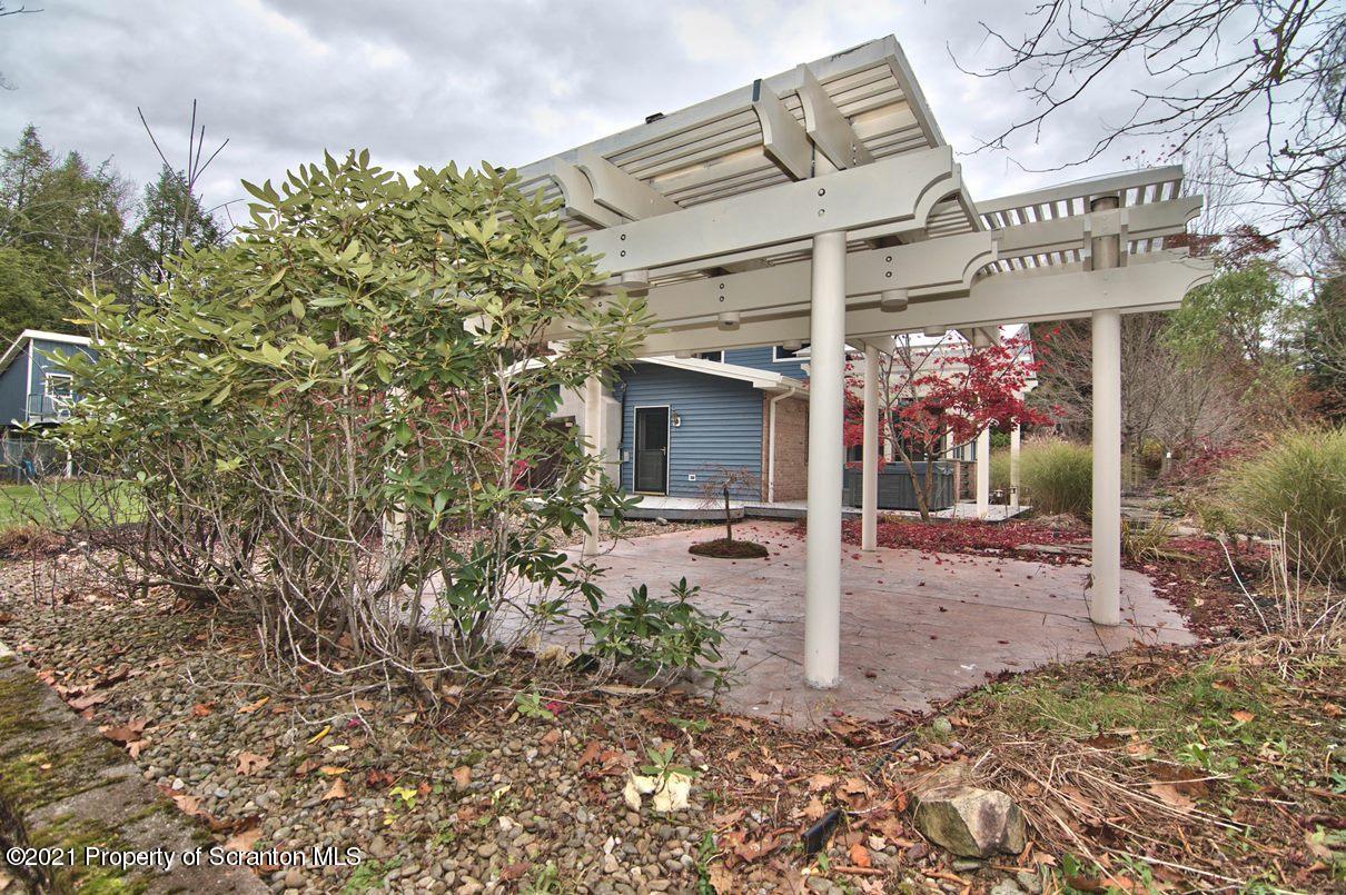 411 Lake Spangenberg Road Lake Ariel, PA 18436 - Photo 12 of 144 Gallery Image 12