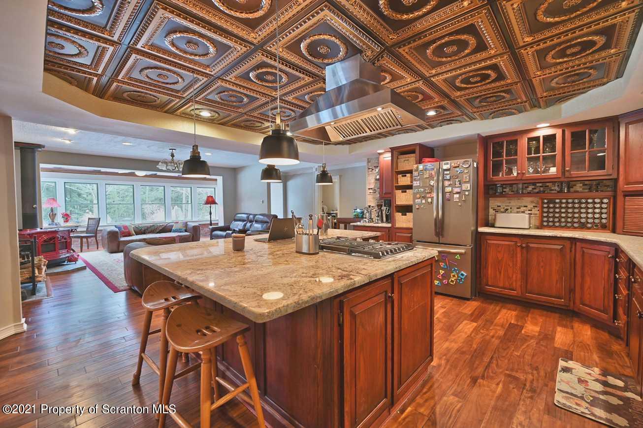 411 Lake Spangenberg Road Lake Ariel, PA 18436 - Photo 18 of 144 Gallery Image 18
