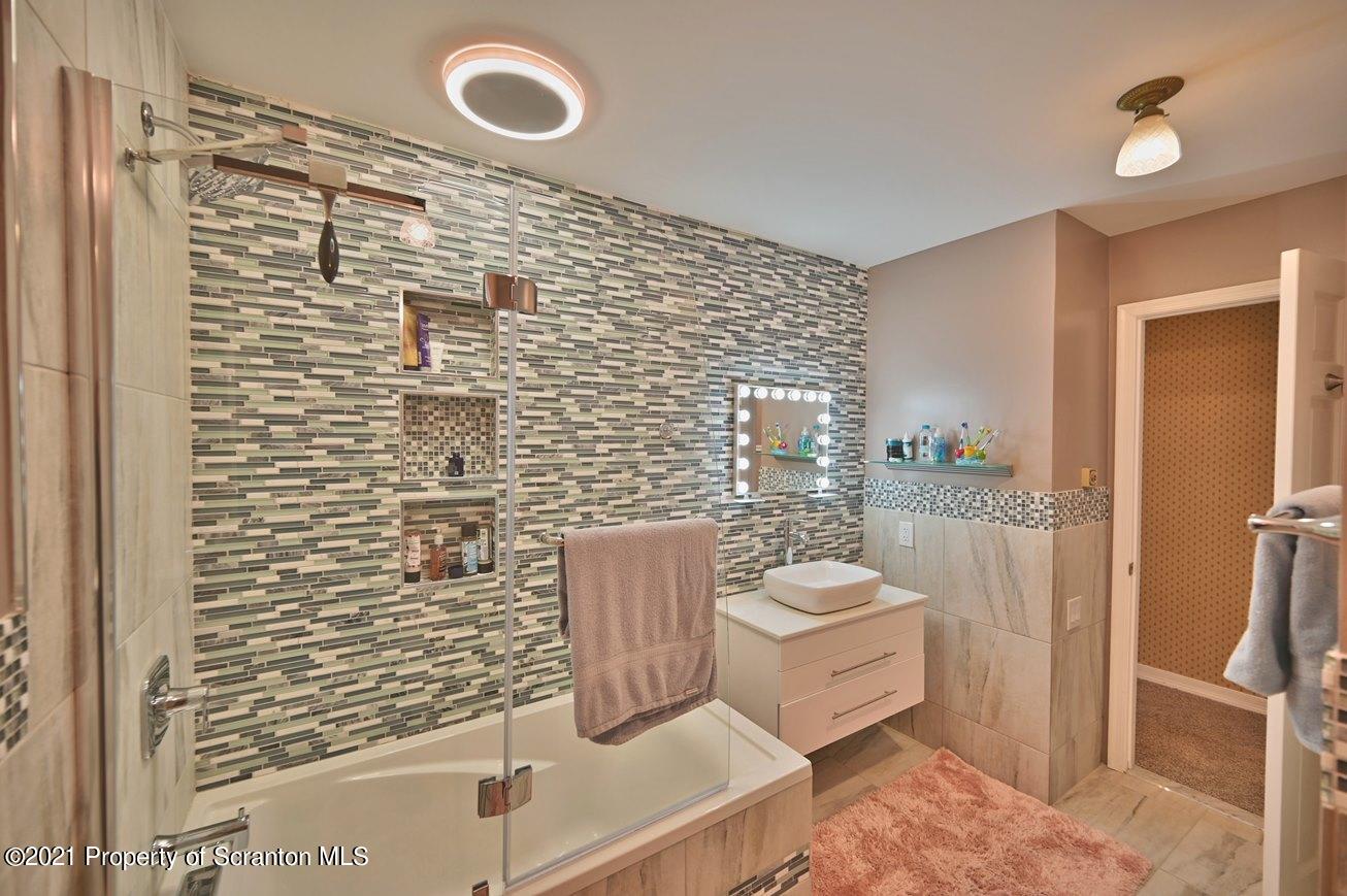 411 Lake Spangenberg Road Lake Ariel, PA 18436 - Photo 67 of 144 Gallery Image 67