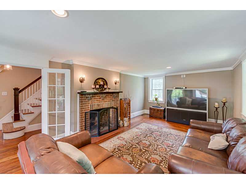 12 Rawson Road Cumberland, RI 02864 - Photo 8 of 25 Living Room.