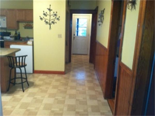 26 Granby Road Worcester, MA 01604 - Photo 4 of 14 Gallery Image 4