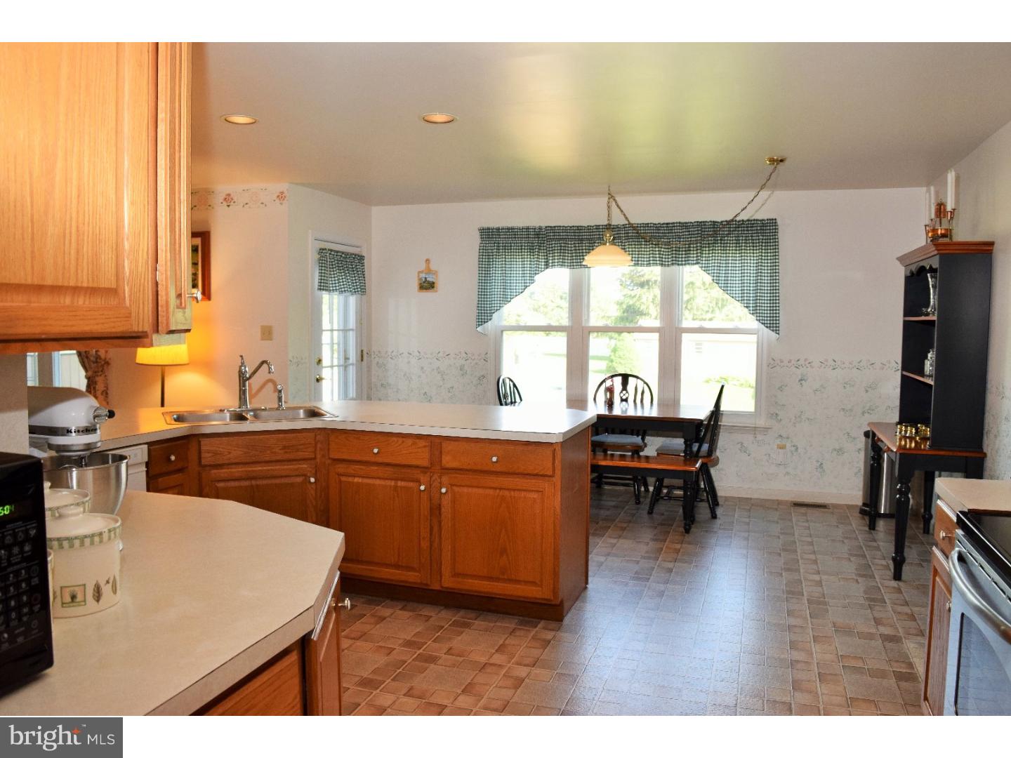 3 Greenfield Road Cochranville, PA 19330 - Photo 7 of 23 Kitchen