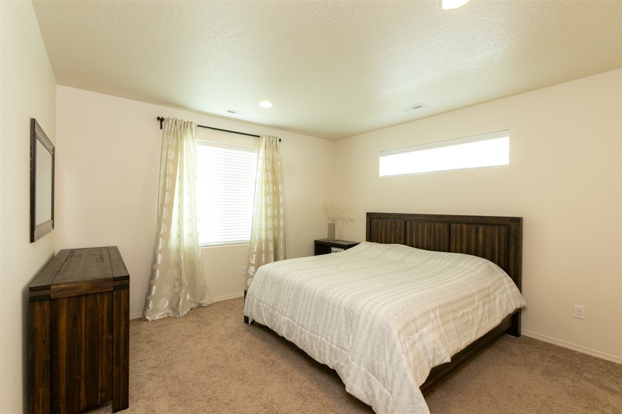 819 South Soda Road Spokane, WA 99224 - Photo 13 of 20