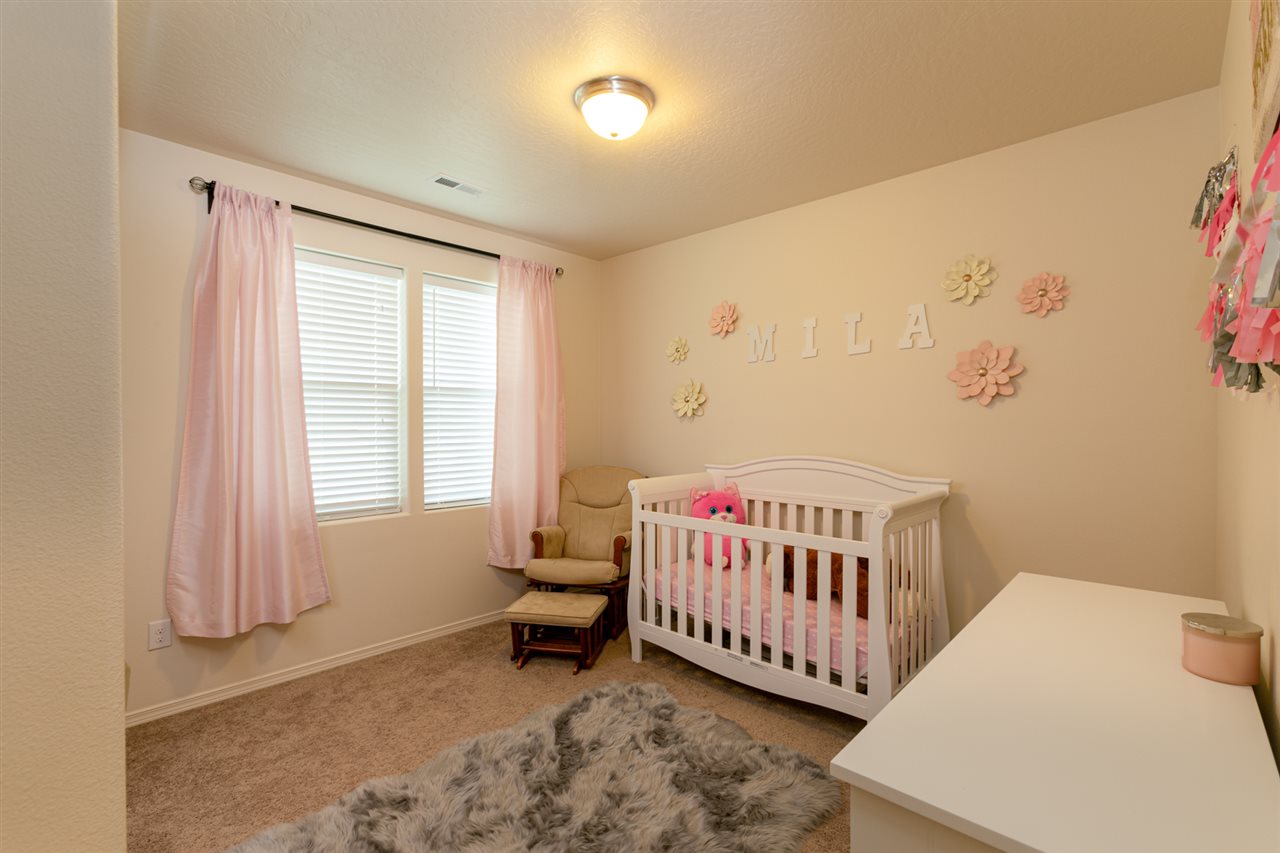 819 South Soda Road Spokane, WA 99224 - Photo 4 of 20