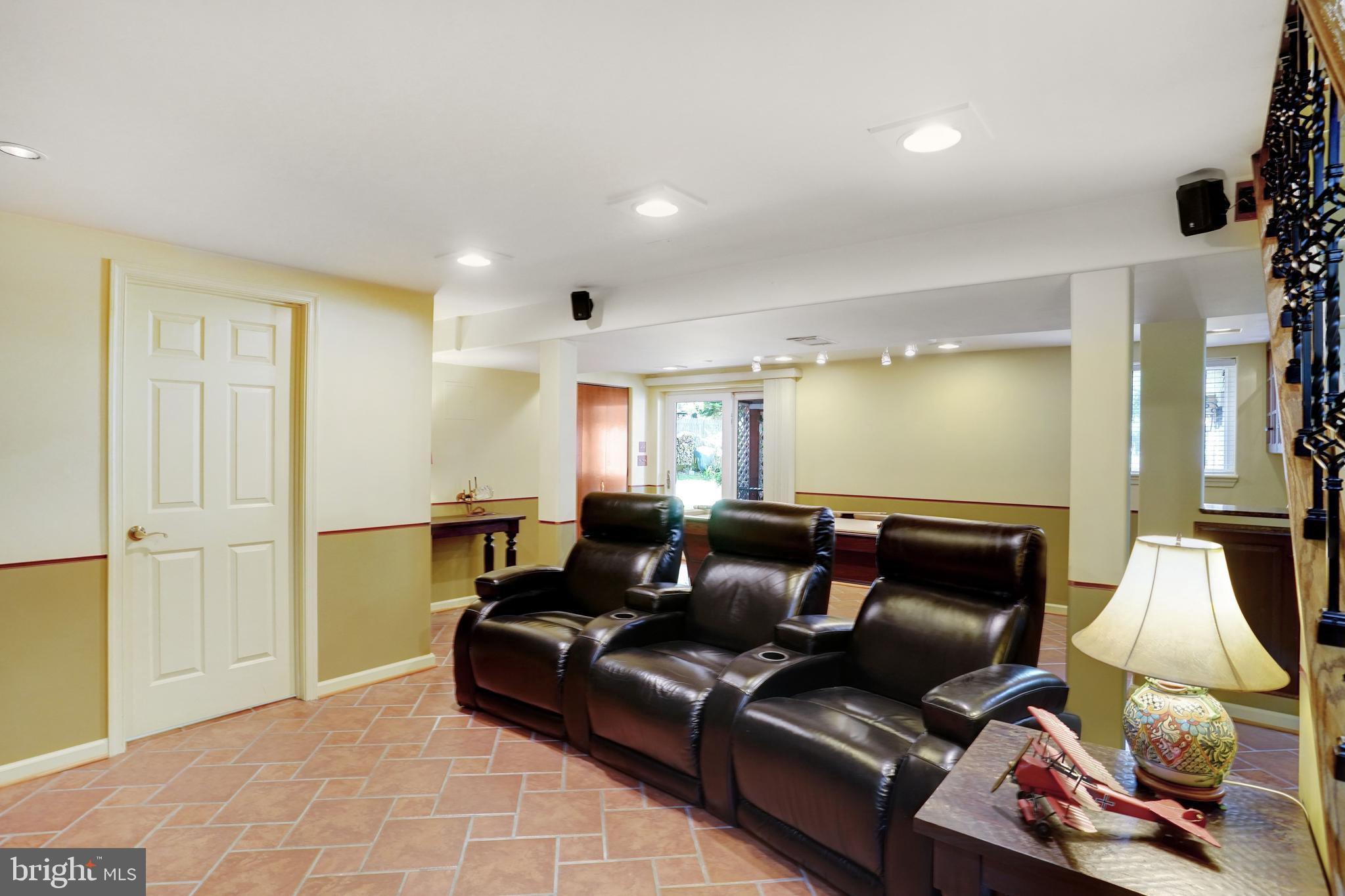 5300 Kings Park Drive Springfield, VA 22151 - Photo 41 of 62 Second Family Room/Game Room