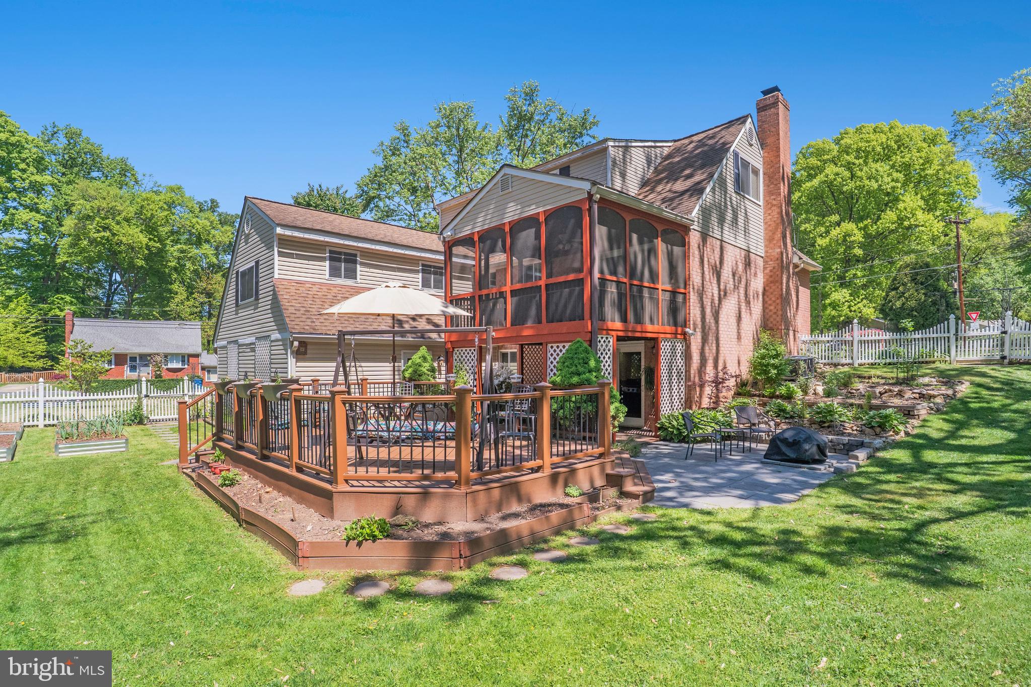 5300 Kings Park Drive Springfield, VA 22151 - Photo 56 of 62 a view of a house with a yard