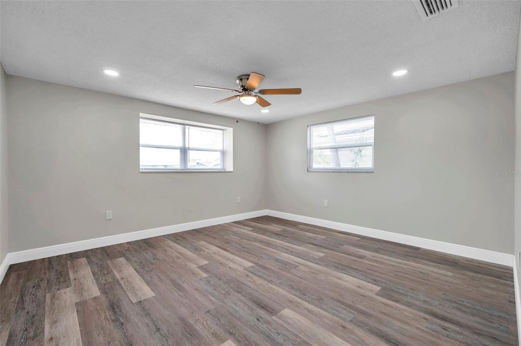 10900 Queens Road Port Richey, FL 34668 - Photo 16 of 20 Gallery Image 16