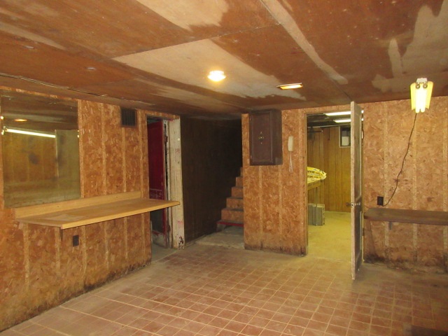 4208 West Riverside Avenue Muncie, IN 47304 - Photo 8 of 21 Gallery Image 8