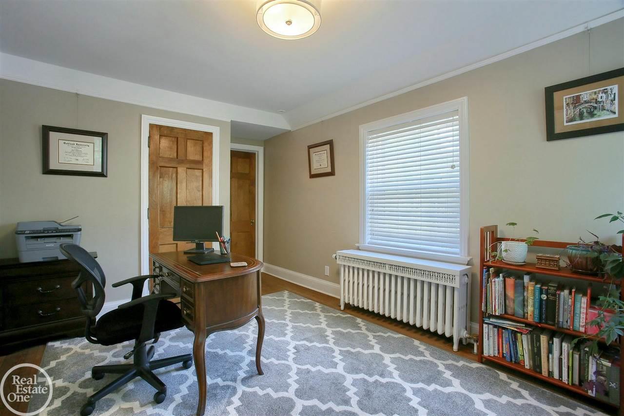 253 Lewiston Road Grosse Pointe, MI 48236 - Photo 30 of 41 50044437-29.JPG