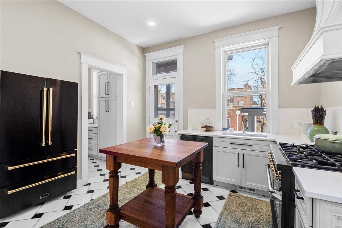 4169 Flora Place St. Louis, MO 63110 - Photo 39 of 81