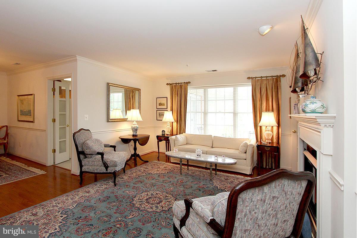 12320 Rosslare Ridge Road, Unit 402 Lutherville-Timonium, MD 21093 - Photo 13 of 29 Living Room