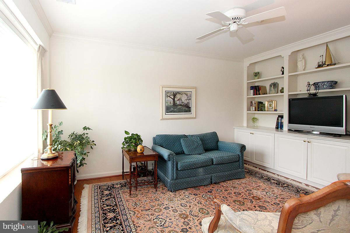 12320 Rosslare Ridge Road, Unit 402 Lutherville-Timonium, MD 21093 - Photo 16 of 29 Den