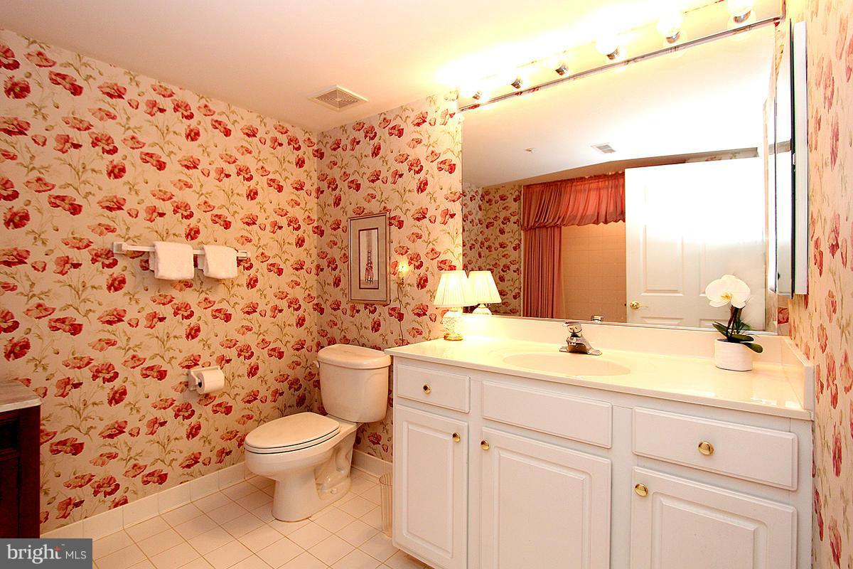 12320 Rosslare Ridge Road, Unit 402 Lutherville-Timonium, MD 21093 - Photo 18 of 29 Bath