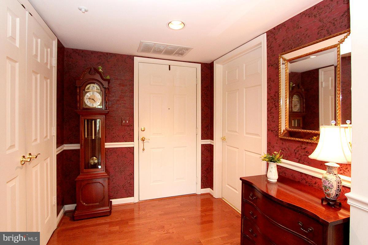 12320 Rosslare Ridge Road, Unit 402 Lutherville-Timonium, MD 21093 - Photo 4 of 29 Interior (General)