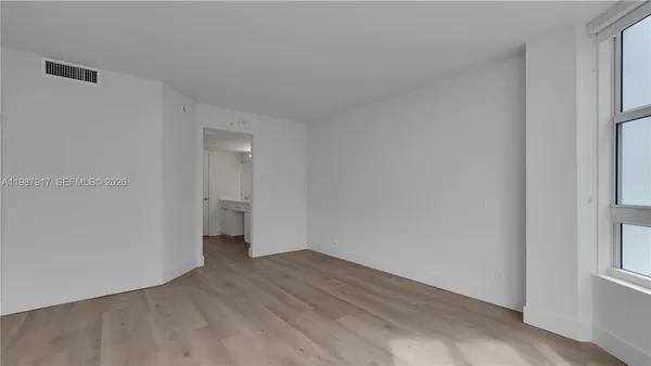 $4,947 | 555 Northeast 34th Street, Unit 2307, Miami, FL 33137