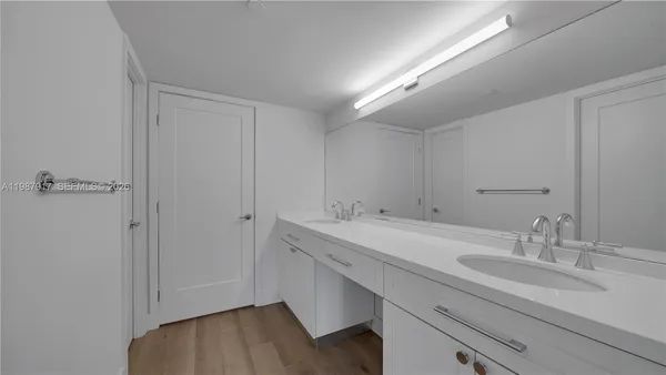 $4,947 | 555 Northeast 34th Street, Unit 2307, Miami, FL 33137