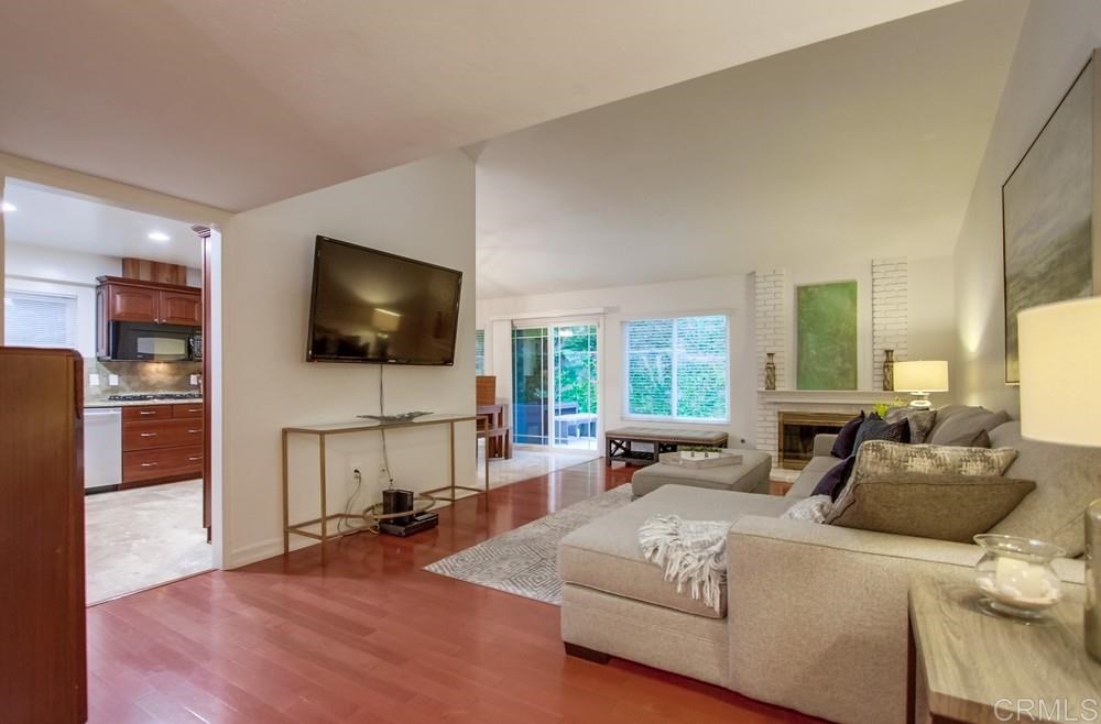 7206 Durango Circle Carlsbad, CA 92011 - Photo 4 of 22