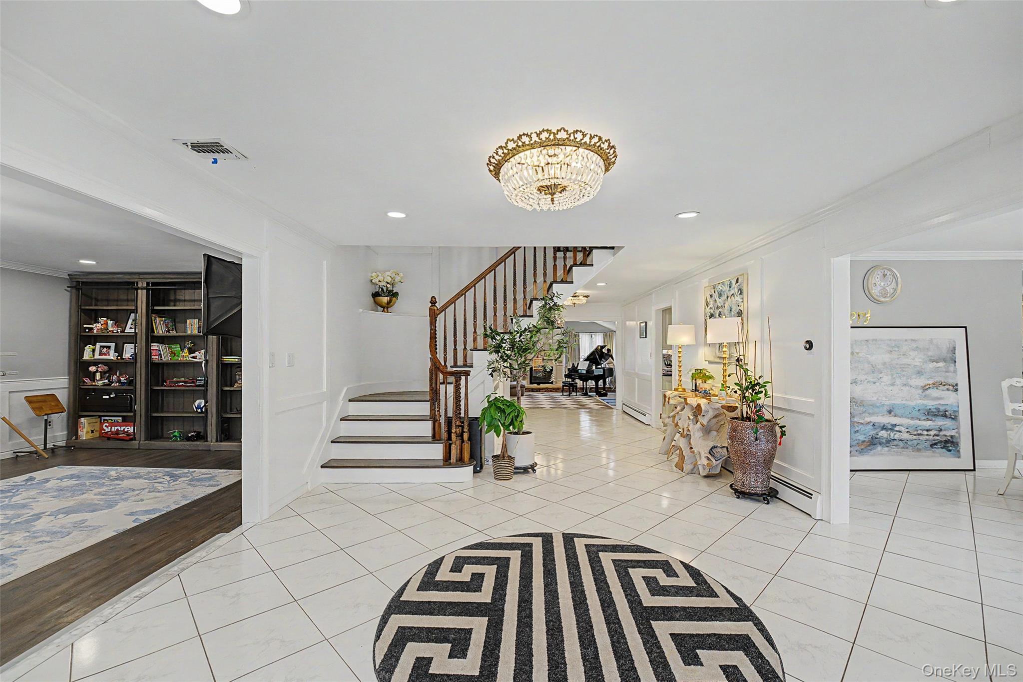 117 Plainview Road Woodbury, NY 11797 - Photo 24 of 39