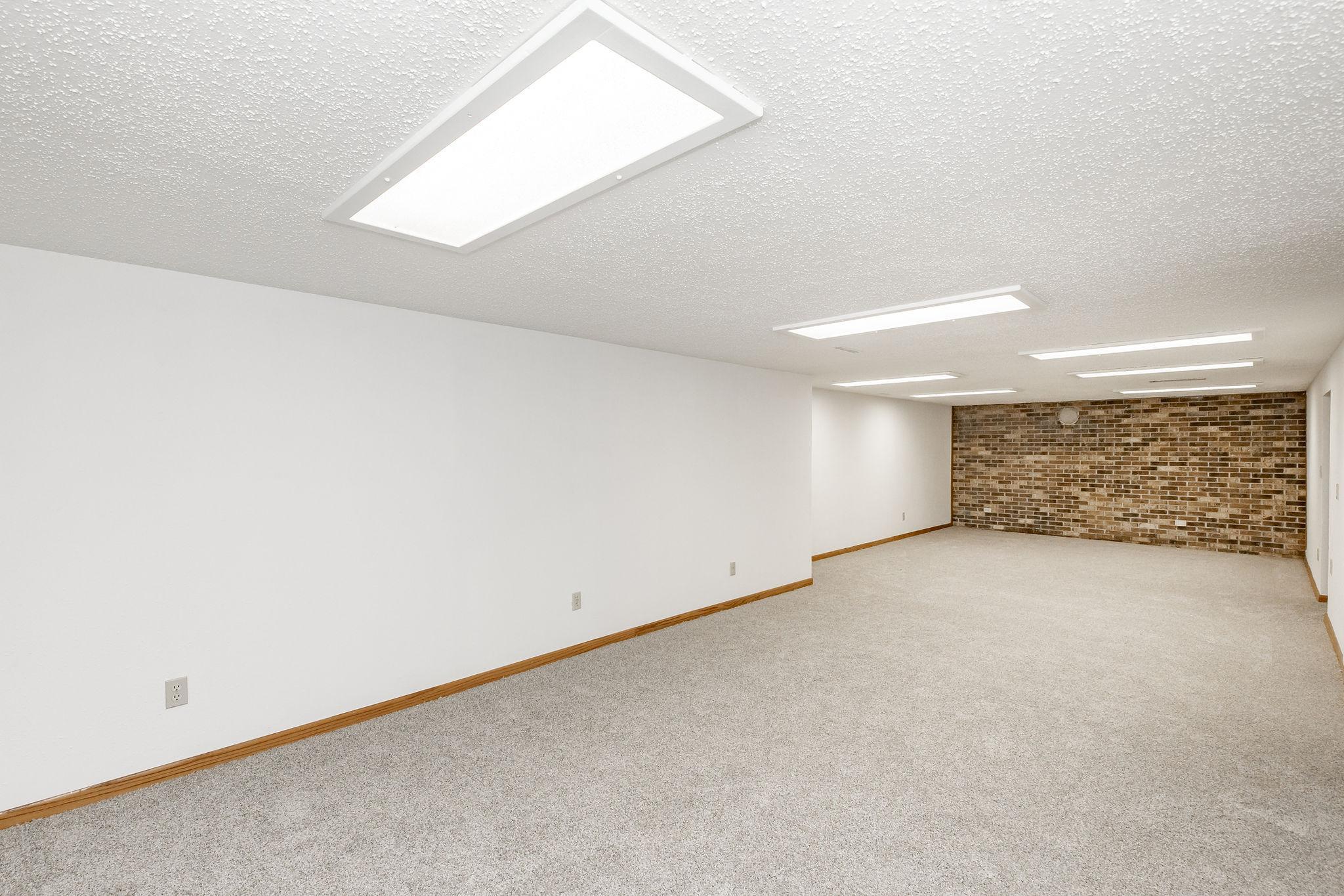 2544 Arrowhead Road South Fargo, ND 58103 - Photo 33 of 53 Gallery Image 33