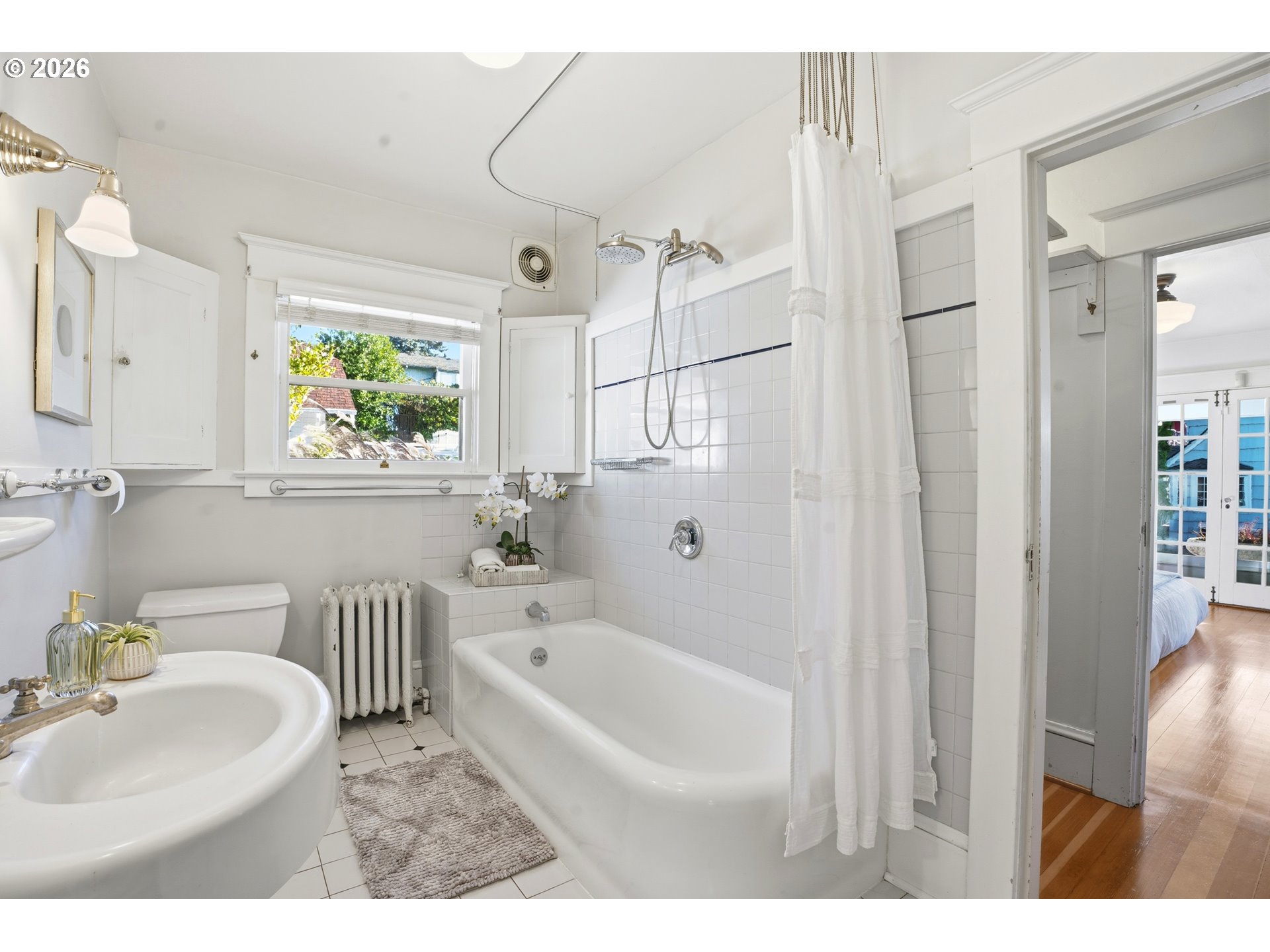 6908 Southwest 33rd Place Portland, OR 97219 - Photo 18 of 44