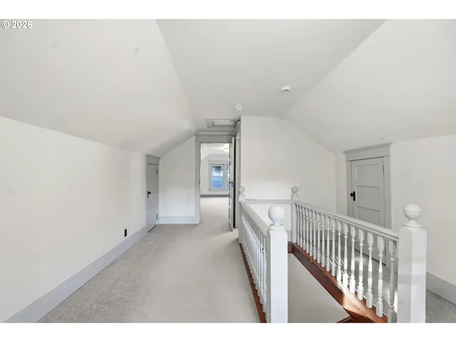 $775,000 | 6908 Southwest 33rd Place, Portland, OR 97219