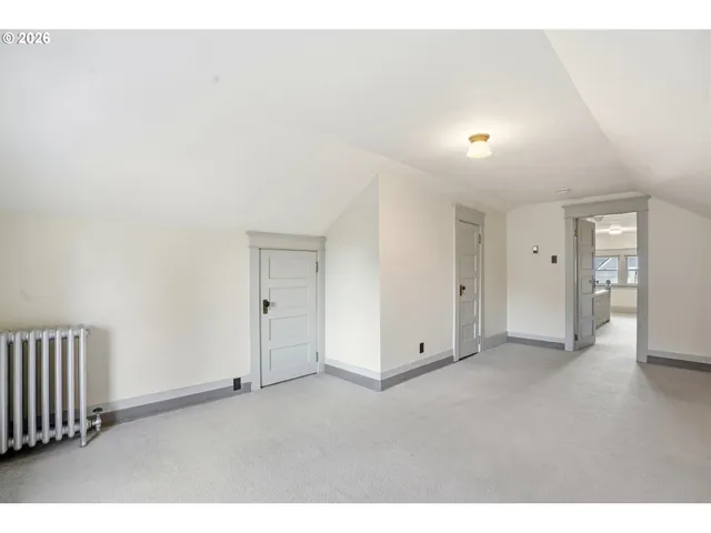 $775,000 | 6908 Southwest 33rd Place, Portland, OR 97219