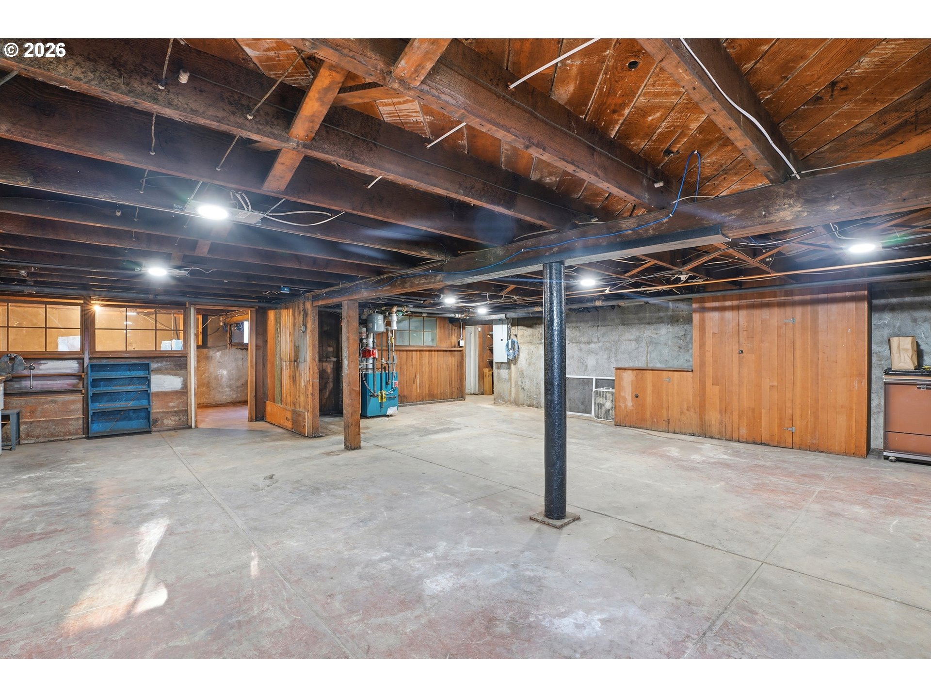 6908 Southwest 33rd Place Portland, OR 97219 - Photo 26 of 44