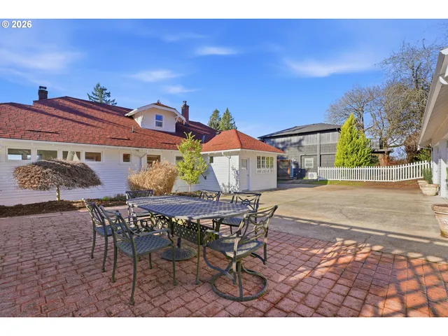 $775,000 | 6908 Southwest 33rd Place, Portland, OR 97219