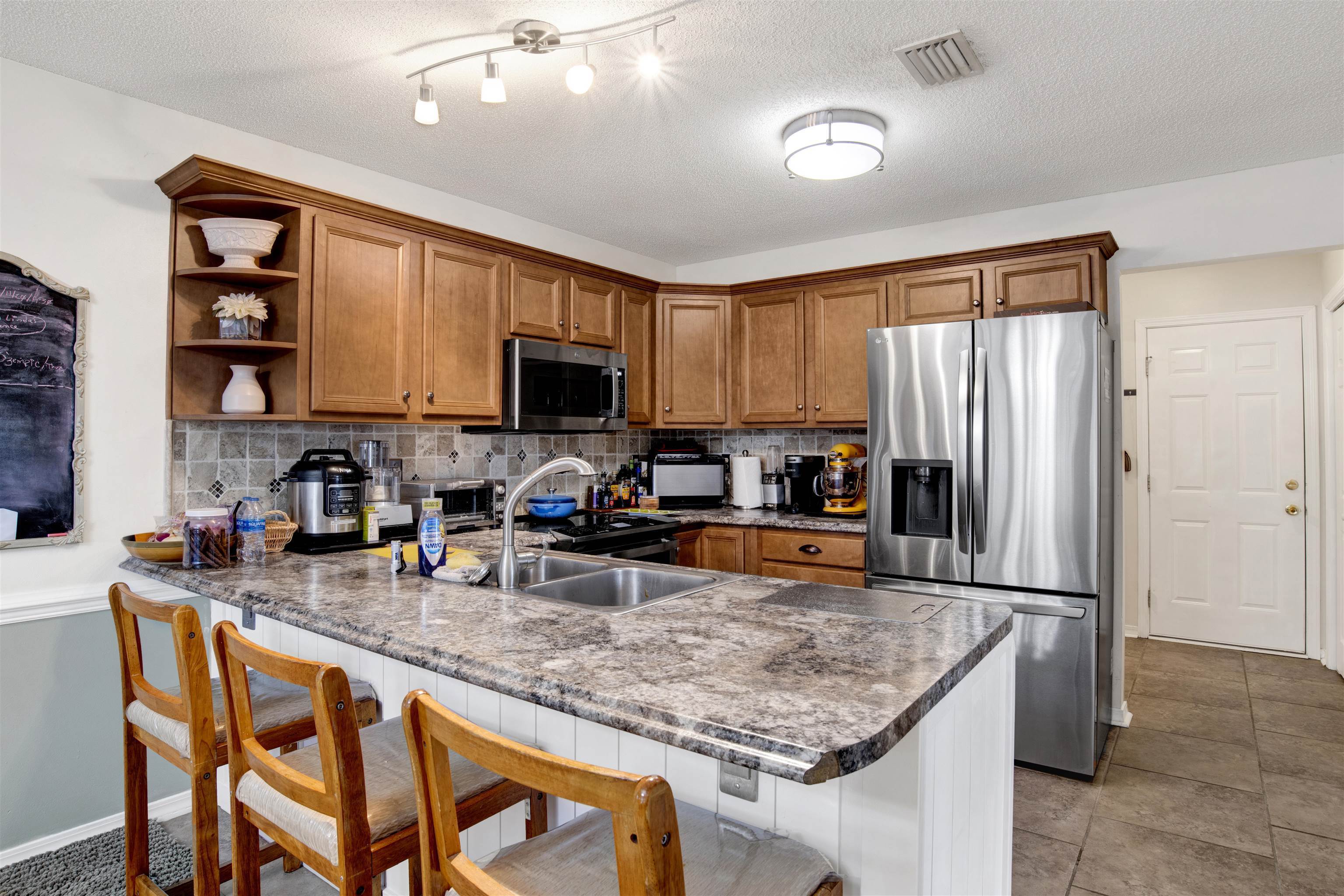 503 Meadow Lane Foley, AL 36535 - Photo 21 of 30 Breakfast Bar