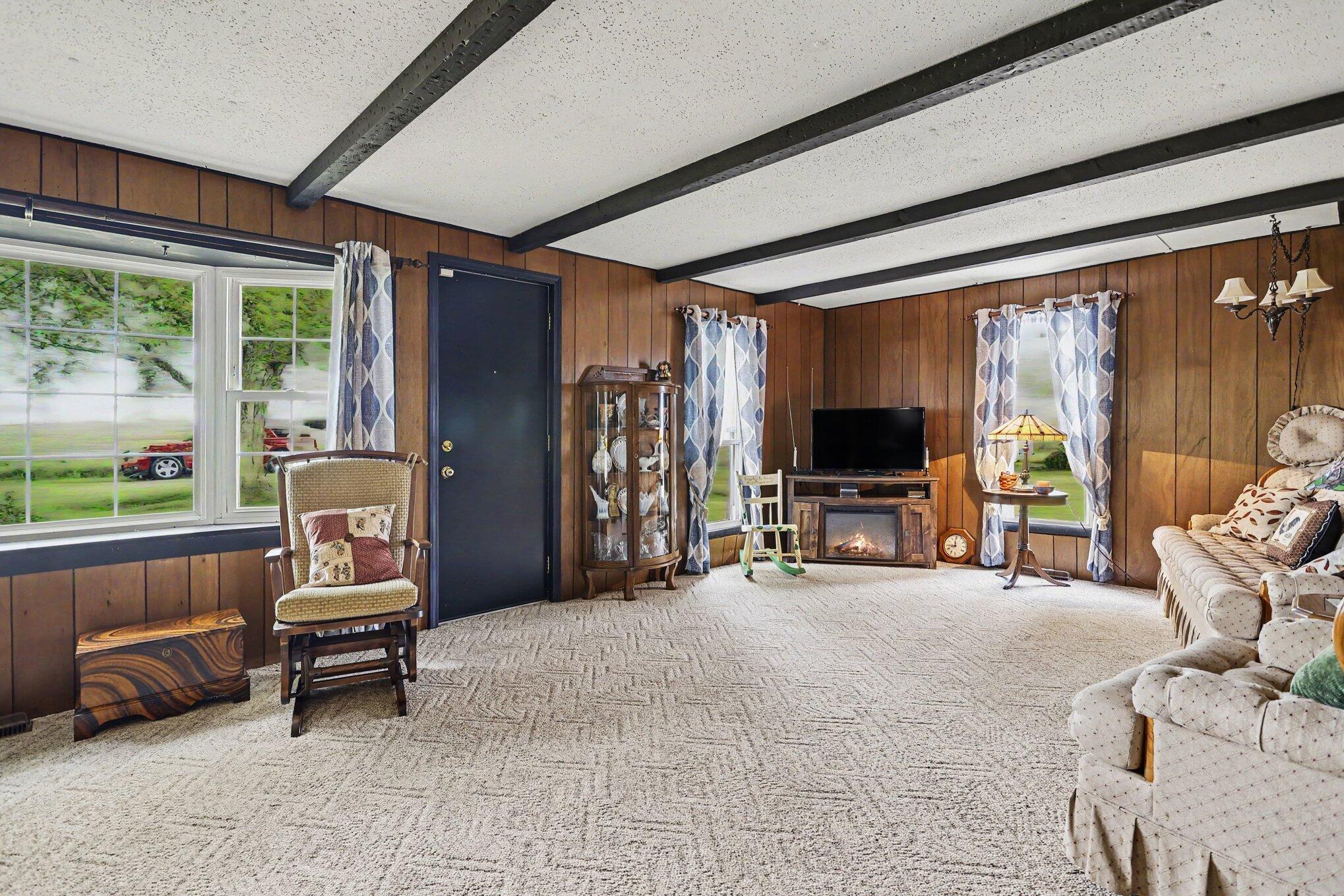 58655 Penn Road Cassopolis, MI 49031 - Photo 4 of 19 004_file_7878