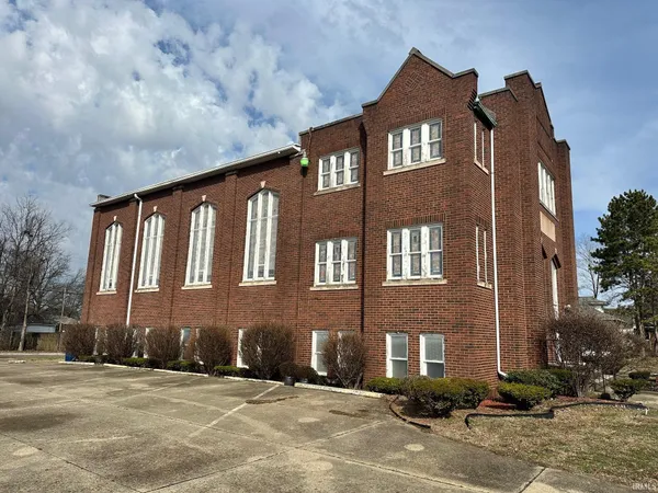 $99,900 | 801 South 25th Street, Terre Haute, IN 47803