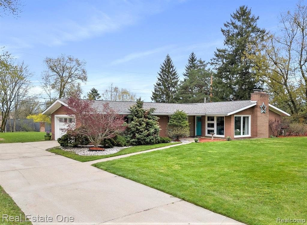 1124 Stellma Lane Rochester Hills, MI 48309 - Photo 35 of 44
