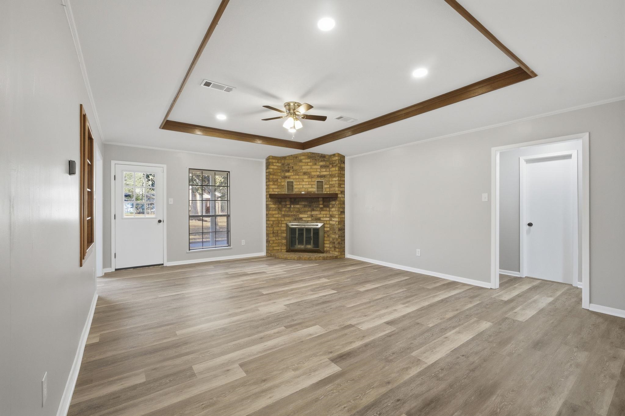 112 Inwood Drive Silsbee, TX 77656 - Photo 6 of 42