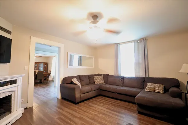 $259,000 | 210 Hopkins Street, Alba, TX 75410