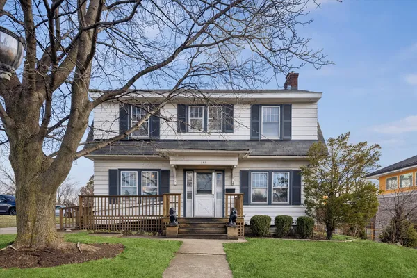 $295,000 | 141 South Neltnor Boulevard, West Chicago, IL 60185