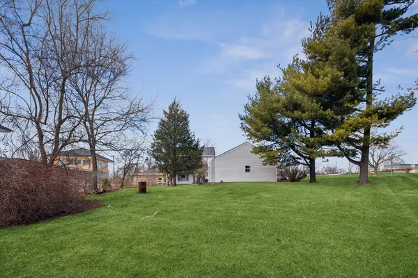 $295,000 | 141 South Neltnor Boulevard, West Chicago, IL 60185