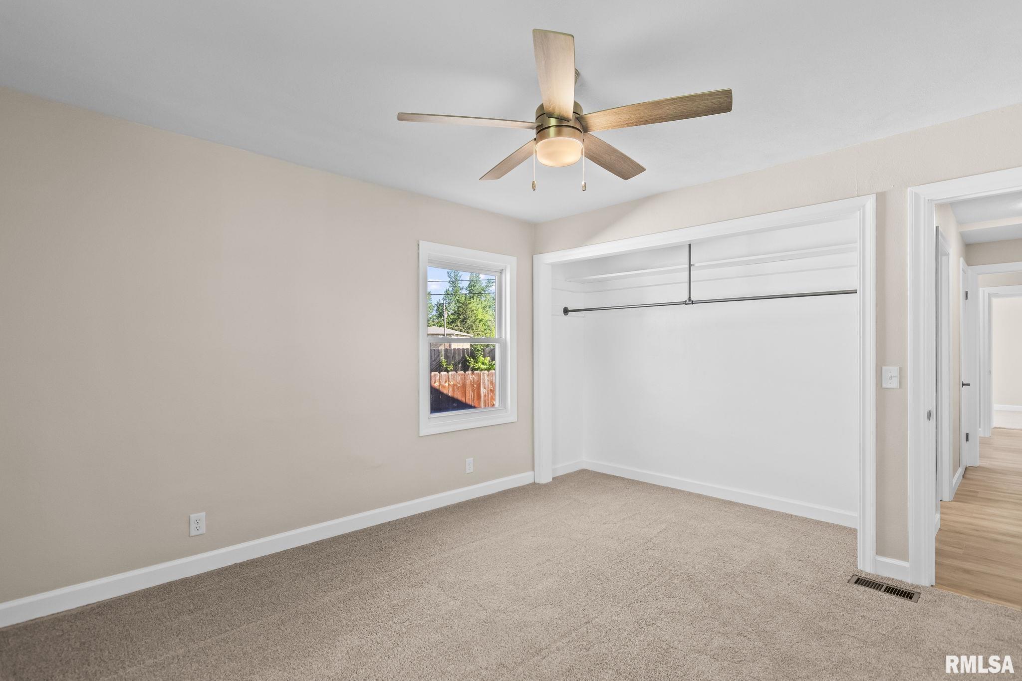 6 Evergreen Court Springfield, IL 62704 - Photo 23 of 32