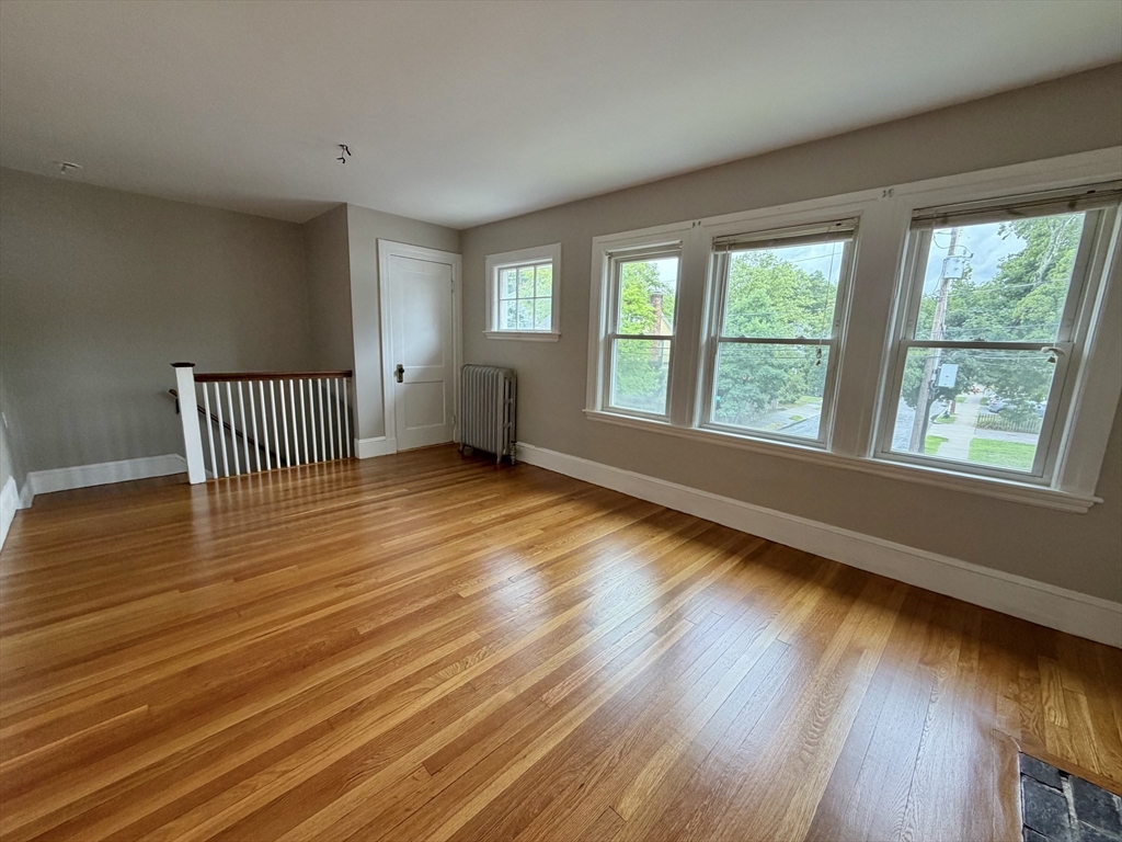 63 Newell Road, Unit 1 Newton, MA 02466 - Photo 5 of 25 Gallery Image 5