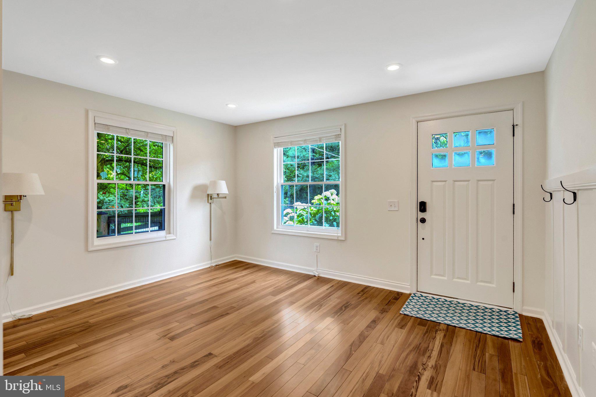 11520 Popes Head Road Fairfax, VA 22030 - Photo 11 of 46
