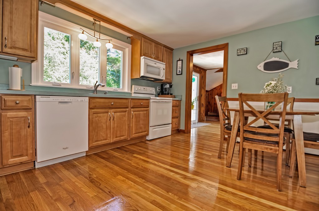 274 Common Street Walpole, MA 02081 - Photo 2 of 29 Gallery Image 2