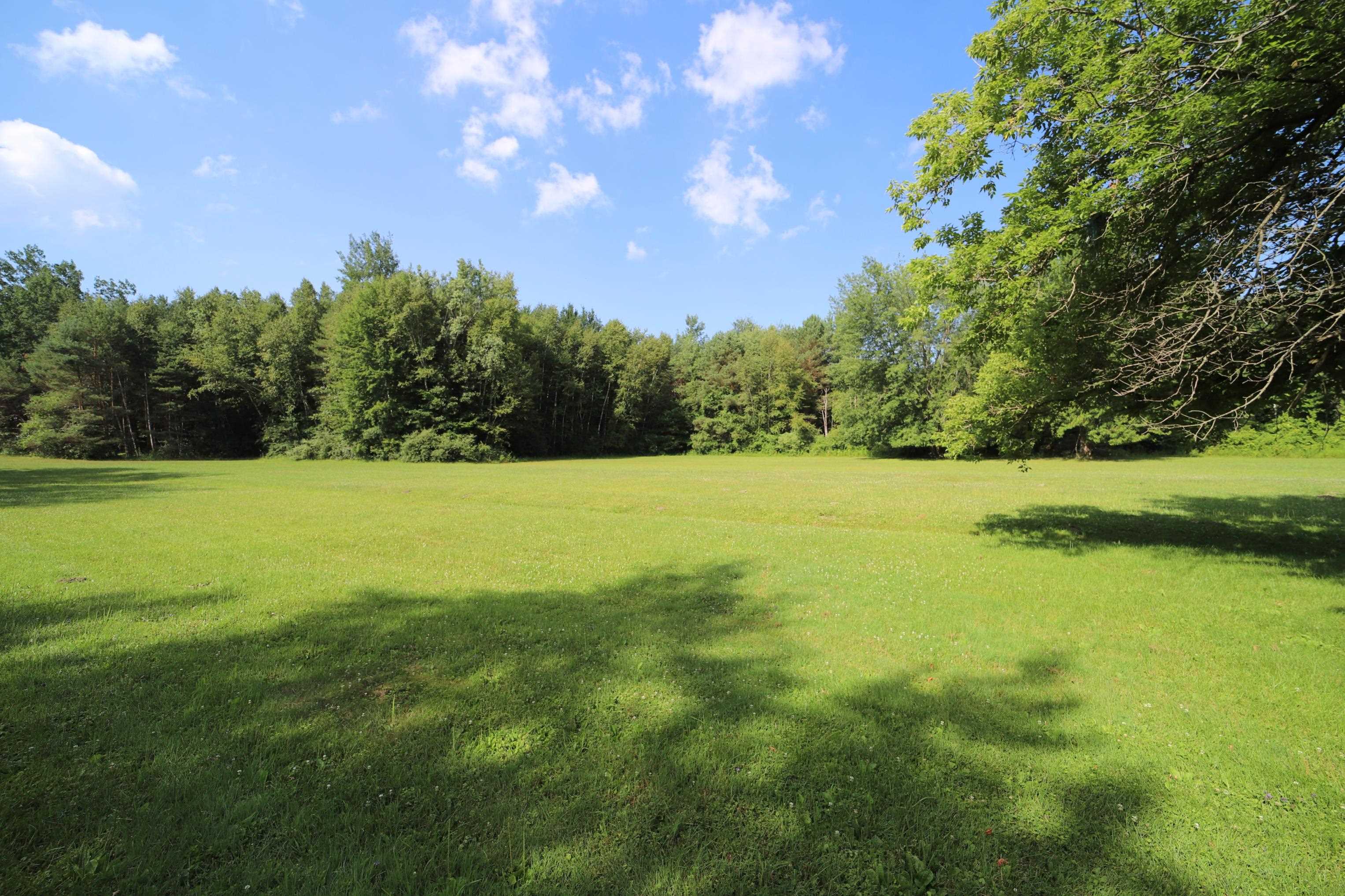 8133 West Frances Road Flushing, MI 48433 - Photo 17 of 31 50083445-16.JPG