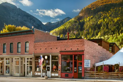 a front view of a building with a street