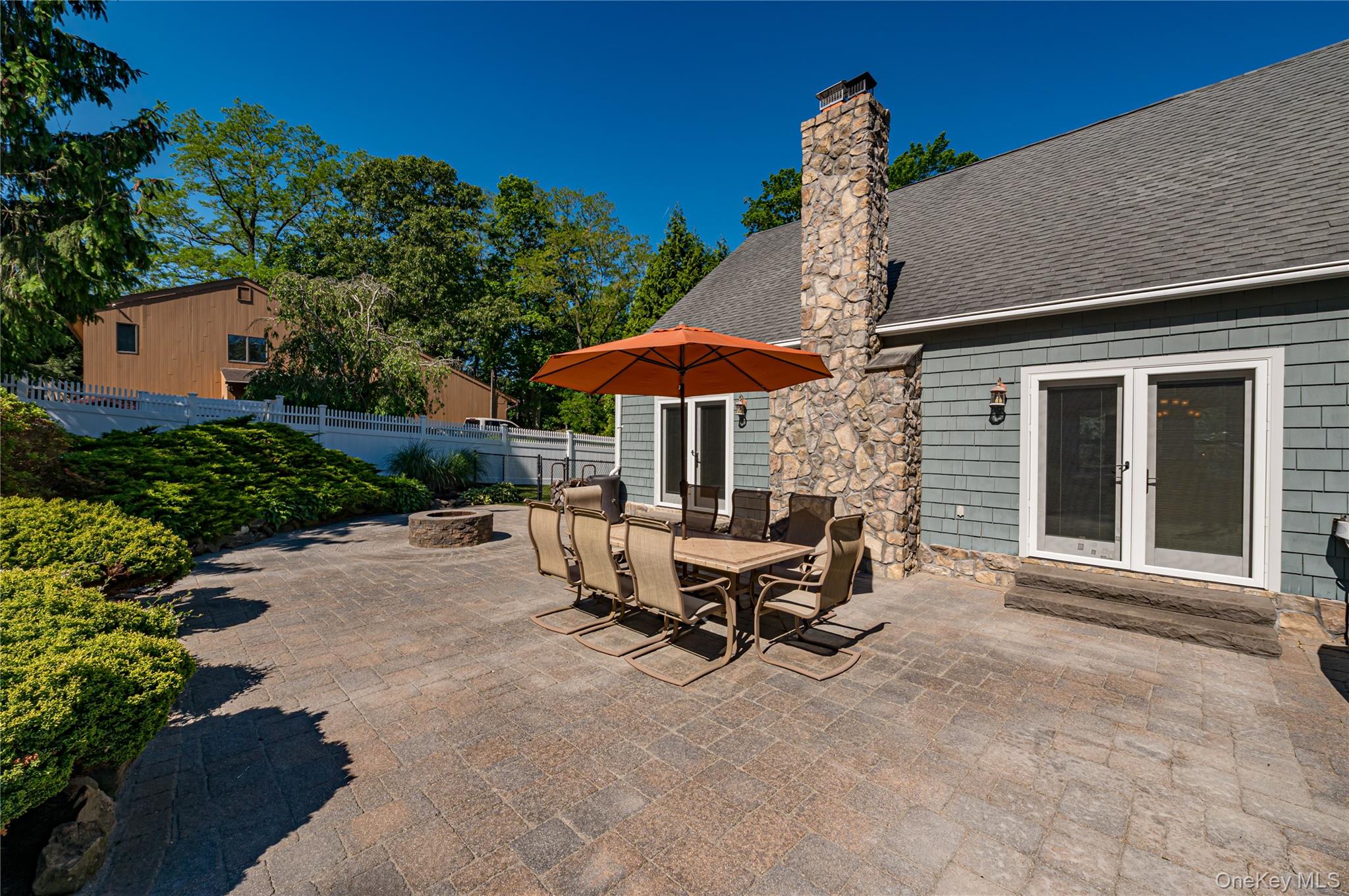 130 North Country Road Shoreham, NY 11786 - Photo 29 of 30