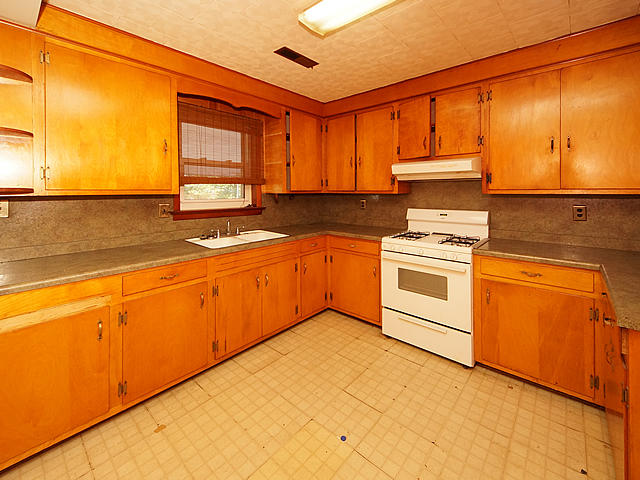 811 Fort Johnson Road Charleston, SC 29412 - Photo 8 of 27 08